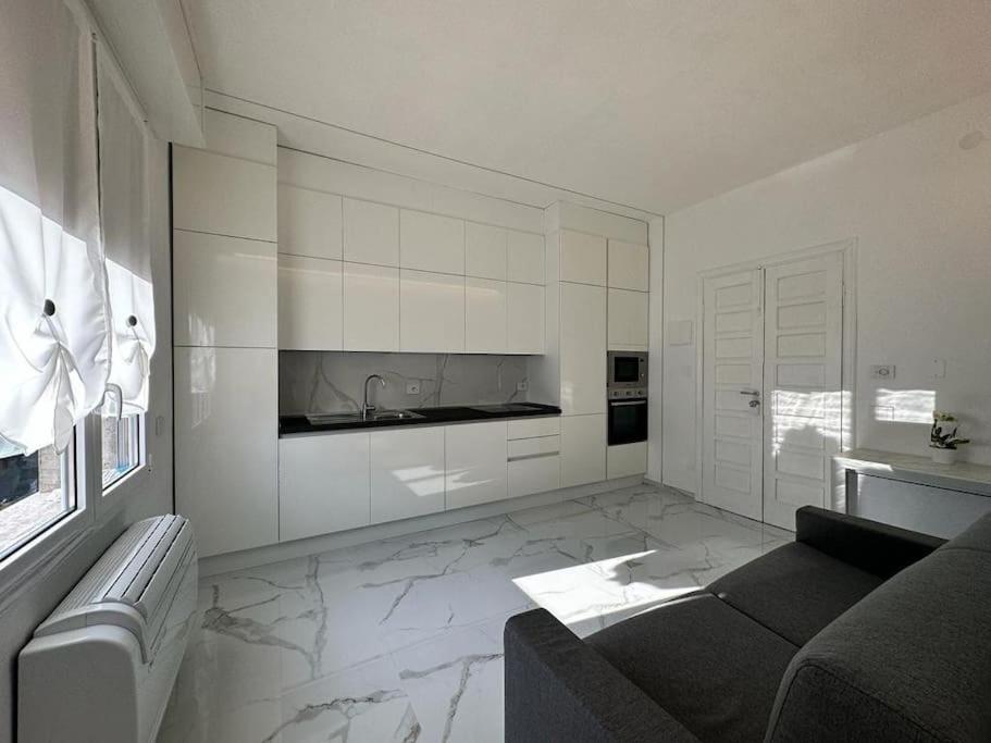Suite Aurora Luxury In The Center Of Sanremo Luaran gambar