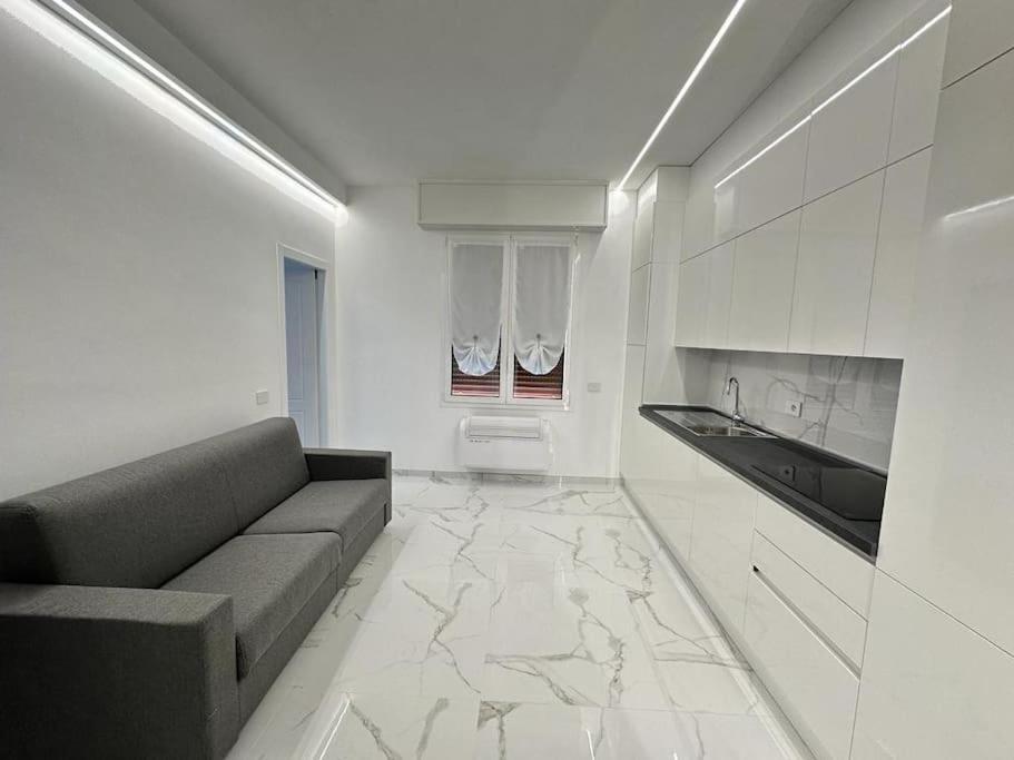 Suite Aurora Luxury In The Center Of Sanremo Luaran gambar
