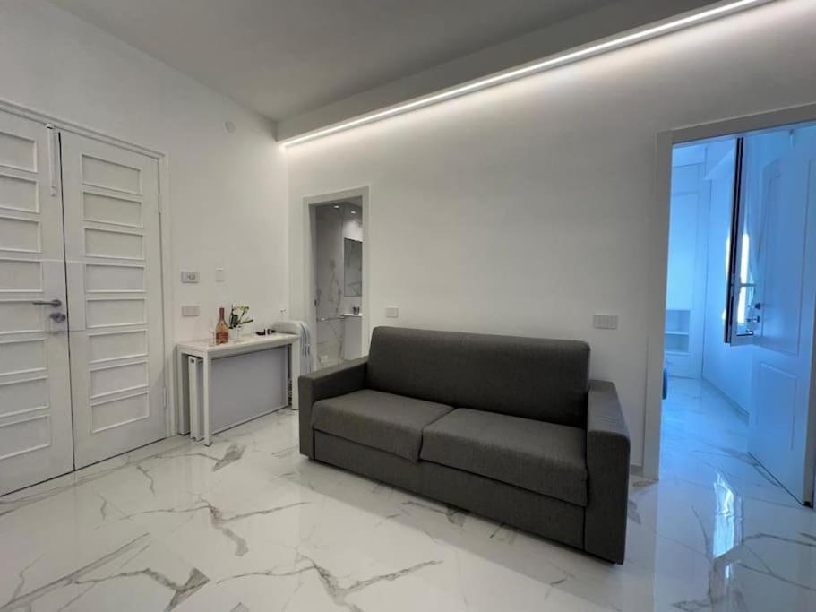 Suite Aurora Luxury In The Center Of Sanremo Luaran gambar