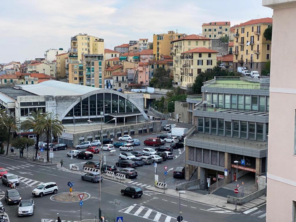 Suite Aurora Luxury In The Center Of Sanremo Luaran gambar