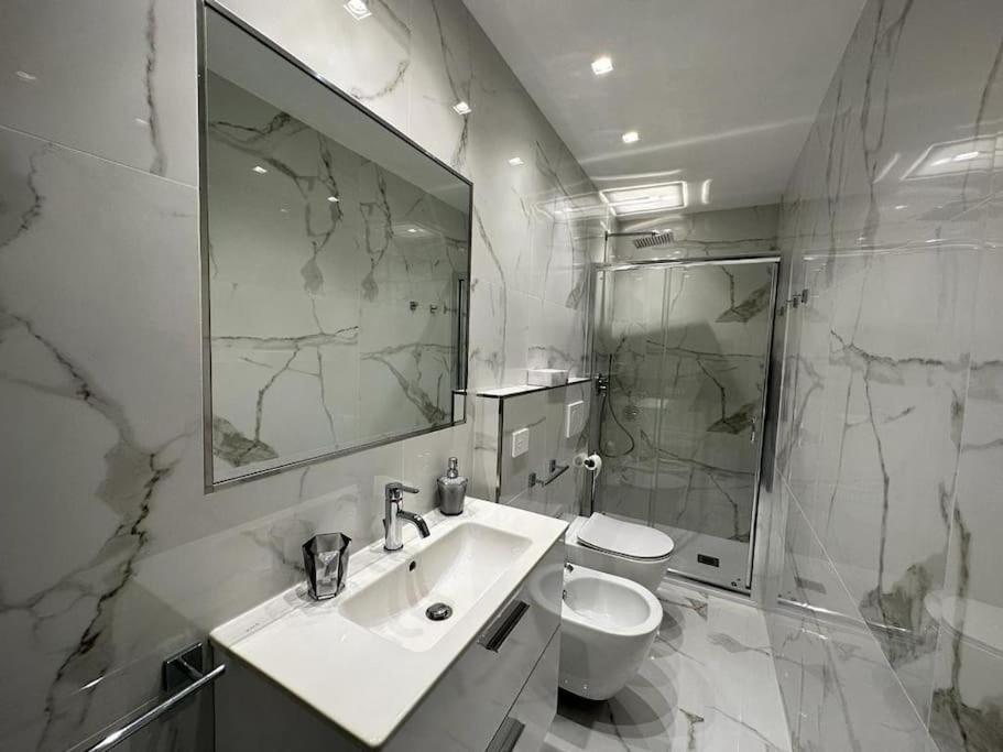 Suite Aurora Luxury In The Center Of Sanremo Luaran gambar