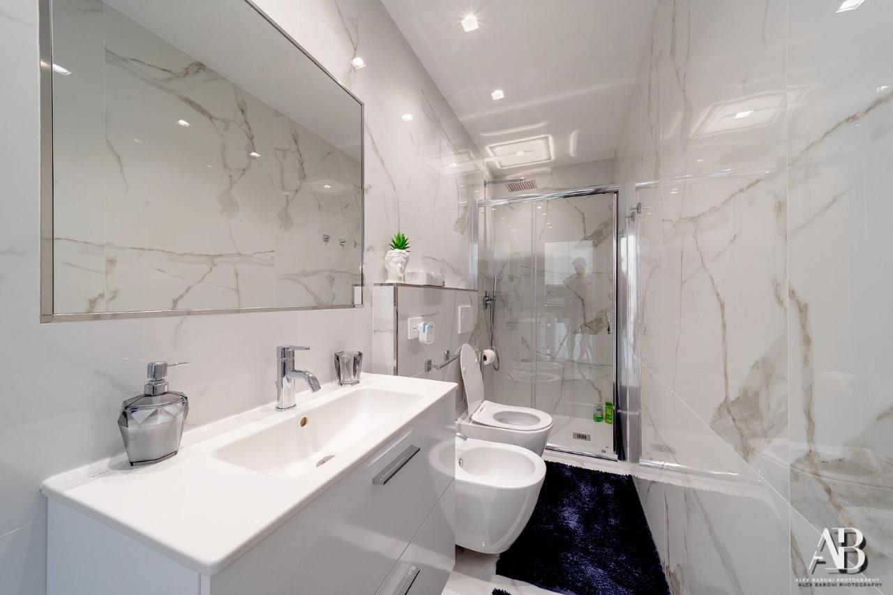 Suite Aurora Luxury In The Center Of Sanremo Luaran gambar