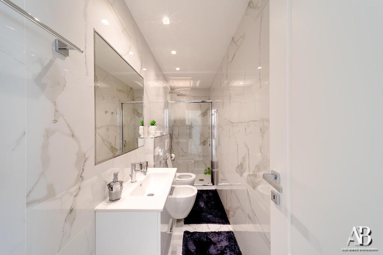 Suite Aurora Luxury In The Center Of Sanremo Luaran gambar