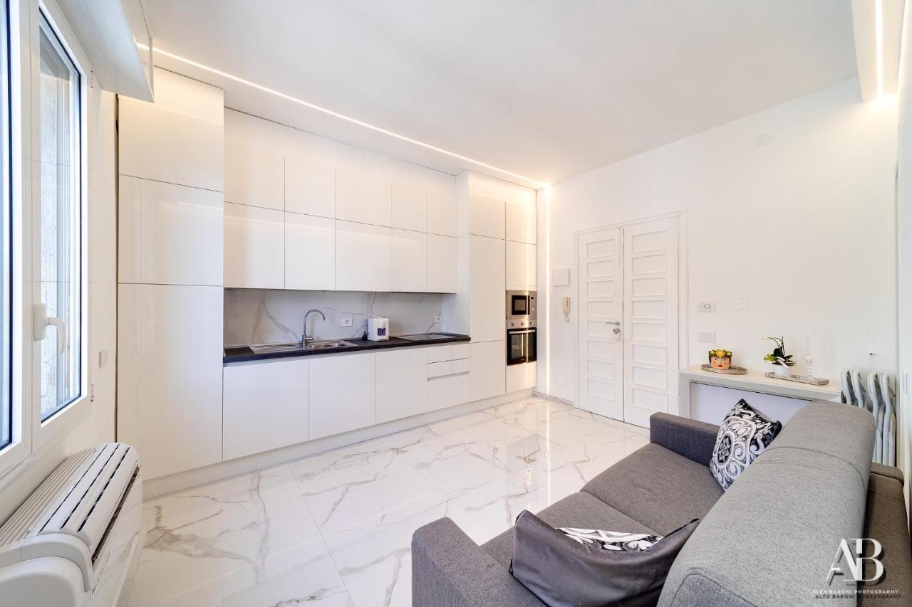 Suite Aurora Luxury In The Center Of Sanremo Luaran gambar