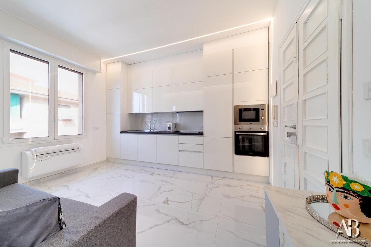 Suite Aurora Luxury In The Center Of Sanremo Luaran gambar